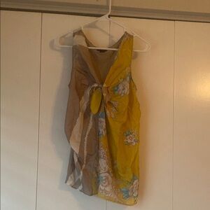 Deletta Yellow and Tan Floral Top